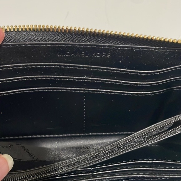 Michael Kors Large Zip Around Black & Gray Leather Logo Wallet—BEAUTIFUL! NWT - Picture 7 of 9